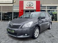 Gebraucht Toyota Verso Travel 147 PS (108 kW) 2012 Grey metallic Van / Kleinbus