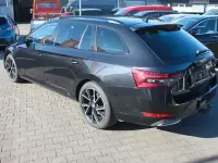 Gebraucht Skoda Superb SportLine 150 PS (110 kW) 2023 Schwarzmagic perleffekt Kombi