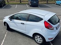 Gebraucht Ford Fiesta SYNC Edition 60 PS (44 kW) 2014 Weiß Kleinwagen