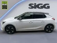 Używany Opel Corsa-e Edition 100 kW (136 KM) 2022 Biały Hatchback