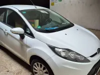Gebraucht Ford Fiesta Trend 82 PS (60 kW) 2012 Weiß Limousine