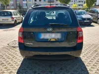 Gebraucht Kia Carens LX 144 PS (105 kW) 2008 Schwarz Van / Kleinbus
