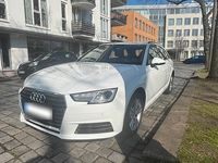 Gebraucht Audi A4 Comfort 122 PS (89 kW) 2016 Weiß Kombi