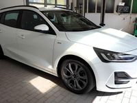Gebraucht Ford Focus ST-Line 116 PS (85 kW) 2023 Weiß Limousine