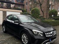 Gebraucht Mercedes GLA200 136 PS (100 kW) 2018 Schwarz SUV