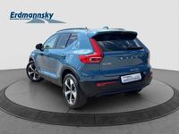 Gebraucht Volvo XC40 Plus 163 PS (119 kW) 2024 Fjord blue (blau) SUV