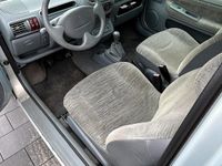 Gebraucht Renault Twingo 75 PS (55 kW) 2003 Grau Kleinwagen