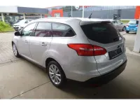 Gebraucht Ford Focus Titanium 125 PS (91 kW) 2017 Polarsilber metallic (metallic) Kombi