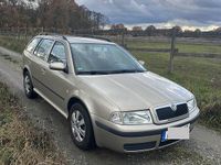 Gebraucht Skoda Octavia Ambiente 102 PS (75 kW) 2004 Gold Kombi