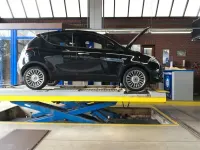 Gebraucht Lancia Ypsilon Gold 69 PS (50 kW) 2013 Schwarz Kleinwagen