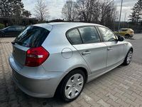Gebraucht BMW 116 122 PS (89 kW) 2009 Silber Kleinwagen