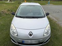 Gebraucht Renault Twingo 58 PS (42 kW) 2008 Silber Kleinwagen