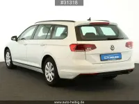 Gebraucht VW Passat 150 PS (110 kW) 2023 Weiß Kombi