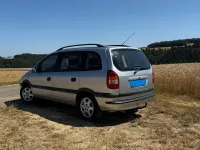 Gebraucht Opel Zafira Elegance 125 PS (91 kW) 2002 Silber Van / Kleinbus