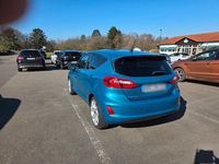 Gebraucht Ford Fiesta Titanium 101 PS (74 kW) 2018 Blau Kleinwagen
