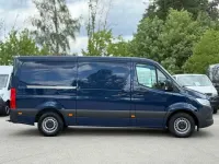 Używany Mercedes Sprinter 143 KM (105 kW) 2019 Niebieski Van