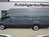 Gebraucht Iveco Daily 175 PS (128 kW) 2023 Grau Van / Kleinbus