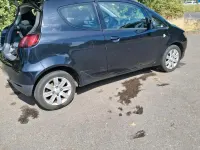Gebraucht Mitsubishi Colt 95 PS (69 kW) 2011 Schwarz Kleinwagen