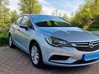 Gebraucht Opel Astra 105 PS (77 kW) 2016 Blau Limousine