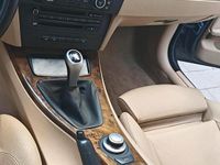 Gebraucht BMW 325 218 PS (160 kW) 2008 Schwarz Kombi