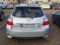 Gebraucht Toyota Auris 90 PS (66 kW) 2011 Grau Kleinwagen