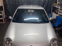Używany VW Lupo 50 KM (36 kW) 2001 Srebrny Hatchback