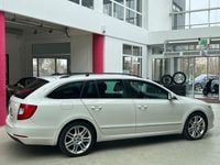Gebraucht Skoda Superb Elegance 170 PS (125 kW) 2012 Weiß Kombi