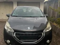 Gebraucht Peugeot 208 95 PS (69 kW) 2012 Grau Kleinwagen