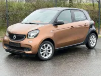 Używany Smart ForFour Basis 90 KM (66 kW) 2016 Czarny Hatchback