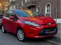 Gebraucht Ford Fiesta 97 PS (71 kW) 2010 Rot Kleinwagen