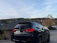 Gebraucht BMW X5 M50 Shadowline 381 PS (280 kW) 2016 Schwarz SUV