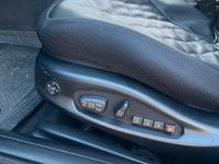 Gebraucht BMW 325 Basis 192 PS (141 kW) 2002 Blau Limousine