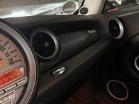 Gebraucht Mini Cooper 119 PS (87 kW) 2007 Schwarz Kleinwagen