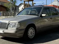 Second-hand Mercedes E250 113 CP (83 kW) 1993 Argintiu Berlinǎ