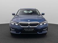 Gebraucht BMW 318 Luxury Line 150 PS (110 kW) 2022 Phytonicblauc1m Kombi