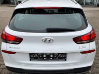 Gebraucht Hyundai i30 Trend 159 PS (116 kW) 2021 Weiß Kombi