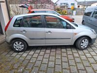 Gebraucht Ford Fiesta 60 PS (44 kW) 2007 Silber Kleinwagen