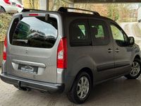 Gebraucht Peugeot Partner Tepee Family 109 PS (80 kW) 2009 Braun Van / Kleinbus