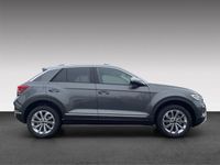 Gebraucht VW T-Roc Style 150 PS (110 kW) 2025 Indiumgrau metallic (metallic) SUV