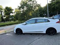 Gebraucht Hyundai Ioniq Premium 141 PS (103 kW) 2017 Weiß Kleinwagen