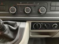 Gebraucht VW Transporter 102 PS (75 kW) 2016 Weiß Van