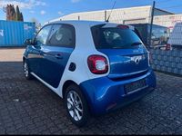 Second-hand Smart ForFour 71 CP (52 kW) 2015 Albastru Hatchback