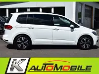 Gebraucht VW Touran 150 PS (110 kW) 2024 Weiss Van / Kleinbus