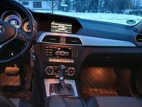 Gebraucht Mercedes C300 231 PS (169 kW) 2012 Schwarz Kombi