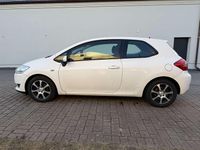 Gebraucht Toyota Auris Basis 101 PS (74 kW) 2009 Super white 2 Kleinwagen