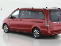 Gebraucht Mercedes V220 Style 163 PS (119 kW) 2025 Rot Van / Kleinbus