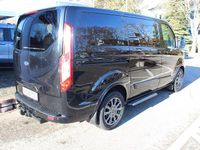 Gebraucht Ford Tourneo Titanium 131 PS (96 kW) 2021 Schwarz Van / Kleinbus