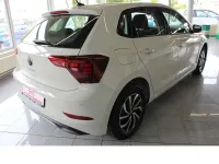 Gebraucht VW Polo Life 95 PS (69 kW) 2022 Ascotgrau Kleinwagen
