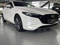 Neu Mazda 3 140 PS (102 kW) 2025 Snowflake white pearl Limousine