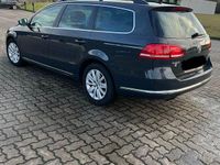 Gebraucht VW Passat Comfortline 140 PS (102 kW) 2013 Grau Limousine